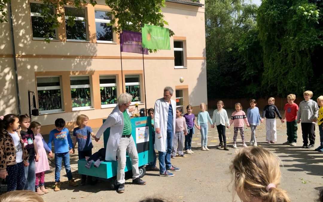 Experimentiermobil zu Gast auf unserem Schulhof