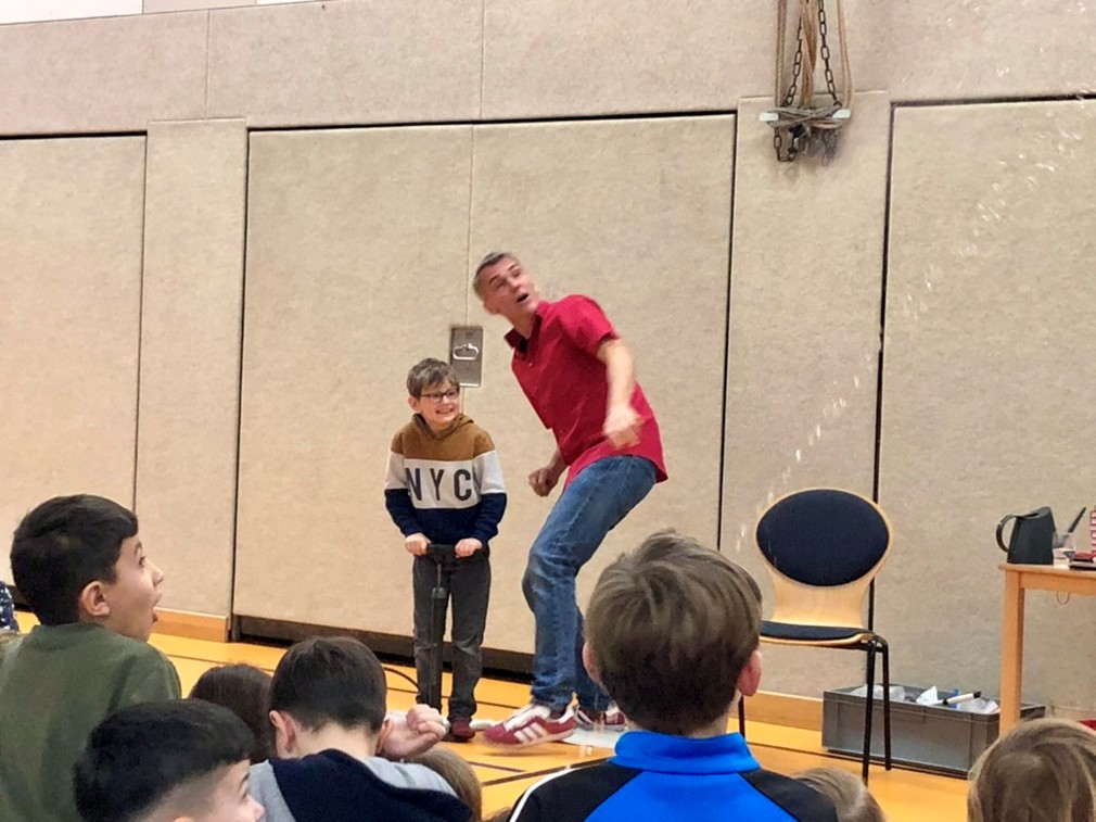 Wissensshow „Feuerball und Wasserschwall“